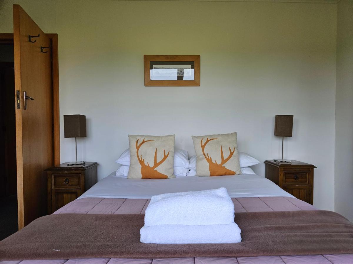 The House Villa Twizel Bagian luar foto